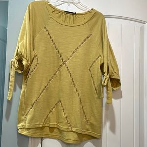 Doe & Rae 3/4 Length Sleeve Blouse